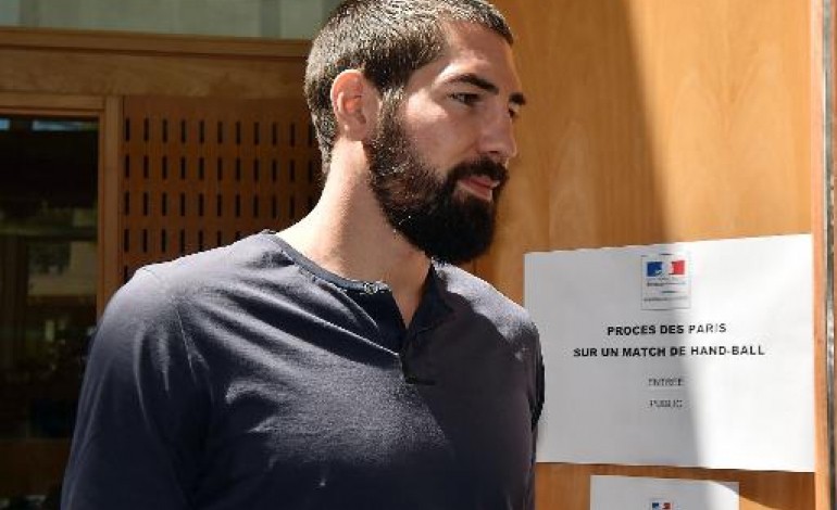 Montpellier (AFP). Paris suspects dans le handball: bataille de procédure au premier jour du procès