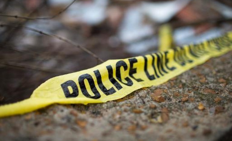 Washington (AFP). Etats-Unis: un tireur blanc fait neuf morts dans une église noire