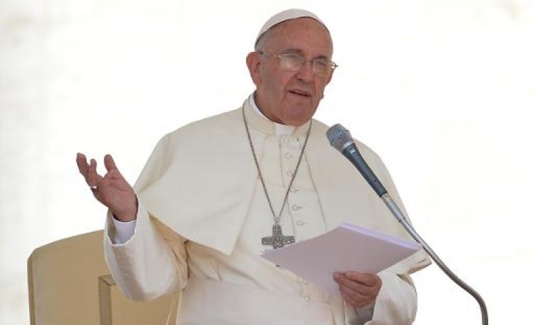 Cité du Vatican (AFP). Pape: l'homme, principale cause du réchauffement qui détruit la planète