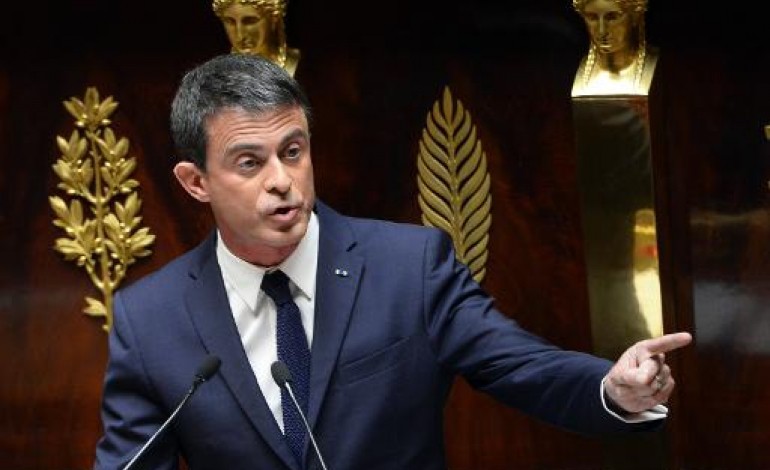 Paris (AFP). Valls défend une loi Macron symbole de la réforme et s'en prend aux communistes