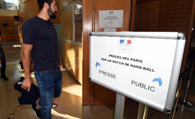 Montpellier (AFP). Hand: trois mois avec sursis et 30.000 euros d'amende requis contre Nikola Karabatic