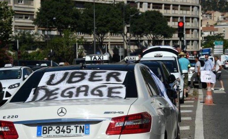Paris (AFP). L'activité d'UberPOP interdite àParis