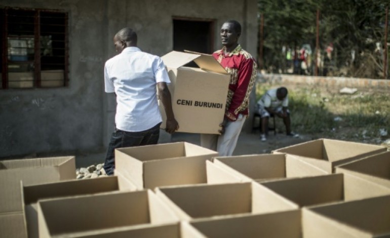 Bujumbura (Burundi) (AFP). Burundi: plusieurs centres de vote attaqués dans la nuit