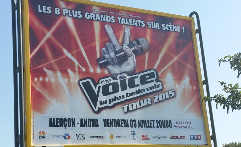 The Voice Tour 2015 en dédicaces sur le car-podium Tendance Ouest 