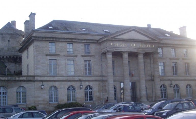Apologie de crime contre la Nation, au tribunal correctionnel d'Alençon