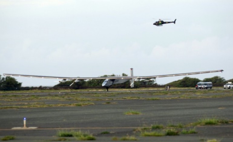 Kapolei (Etats-Unis) (AFP). Solar Impulse 2 s'est posé à Hawaï après un vol record