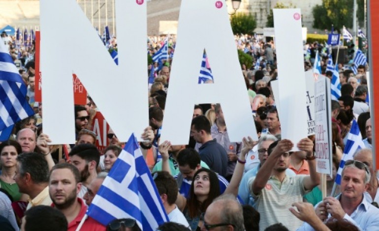Athènes (AFP). Grèce: match nul pour les mobilisations du oui et du non au référendum