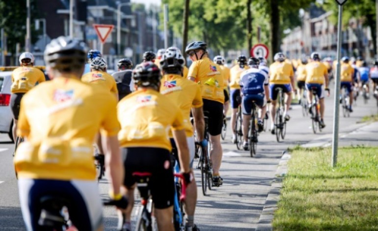 Utrecht (Pays-Bas) (AFP). Un Tour de France très chaud commence à Utrecht