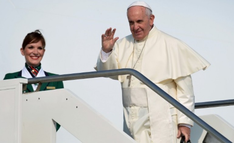 Fiumicino (Italie) (AFP). Départ du pape François pour un périple dans trois pays d'Amérique Latine