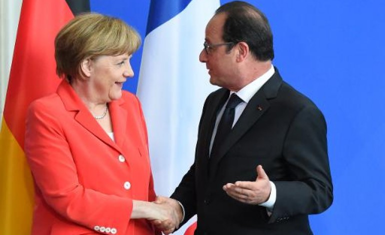 Paris (AFP). Référendum grec: rencontre Hollande-Merkel lundi soir à Paris
