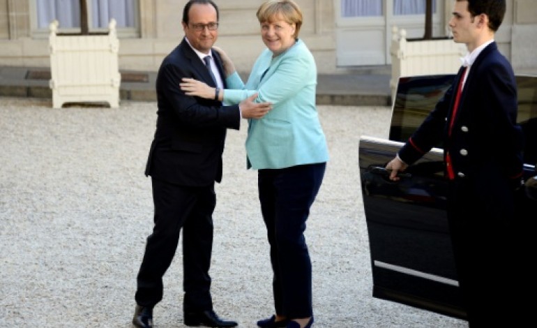 Paris (AFP). Grèce: Angela Merkel est arrivée à l'Élysée 