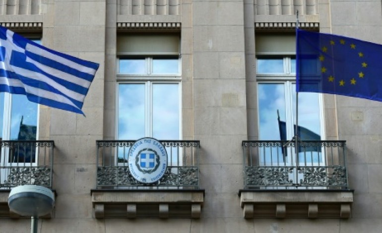 Bruxelles (AFP). L'Eurogroupe veut placer la Grèce sous tutelle pour la sauver, envisage un Grexit
