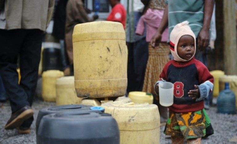 Nairobi (AFP). Kenya: dans les bidonvilles, des distributeurs pour accéder à l'eau potable