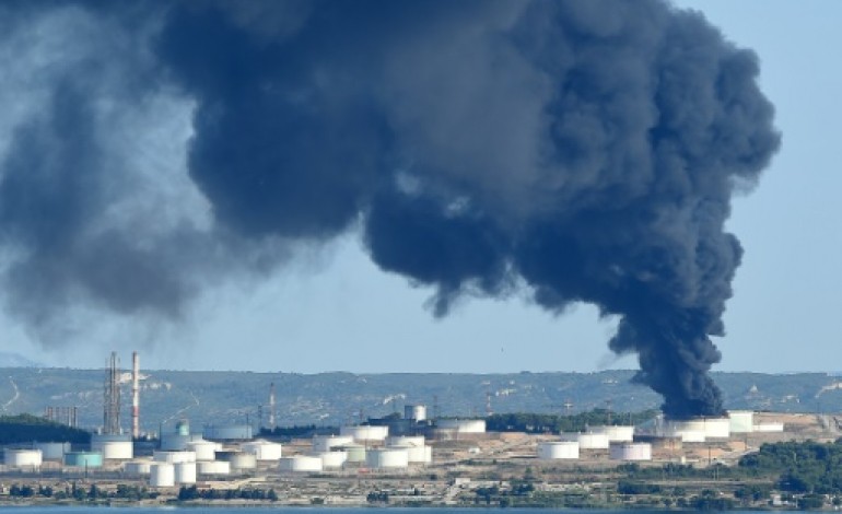 Paris (AFP). Le gouvernement lance un audit sur la sûreté des sites industriels sensibles