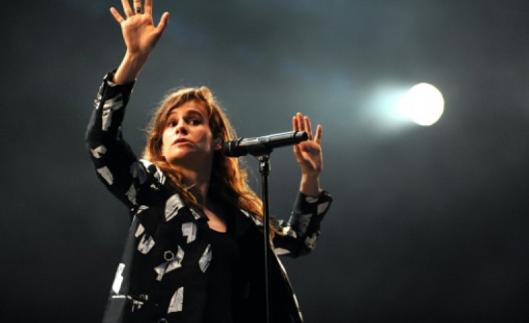 Carhaix-Plouguer (France) (AFP). Christine and the Queens embrase les Vieilles Charrues