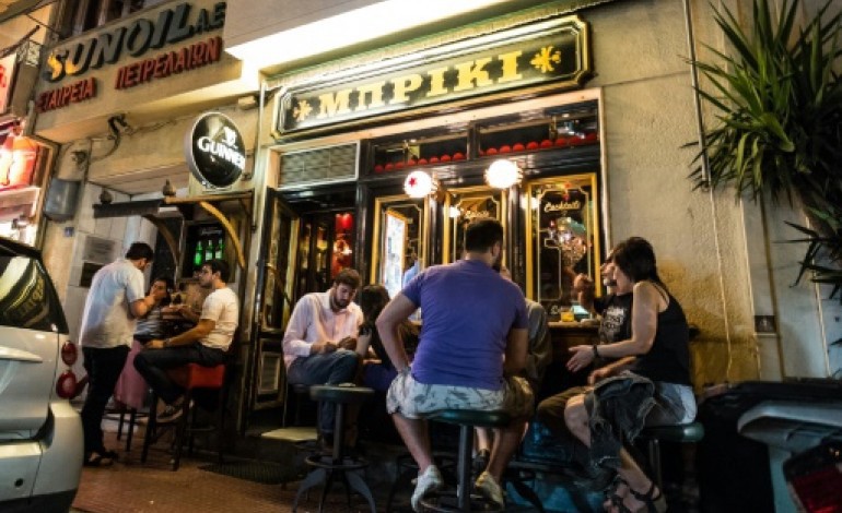 Athènes (AFP). Grèce: dans le café de la jeunesse dorée athénienne