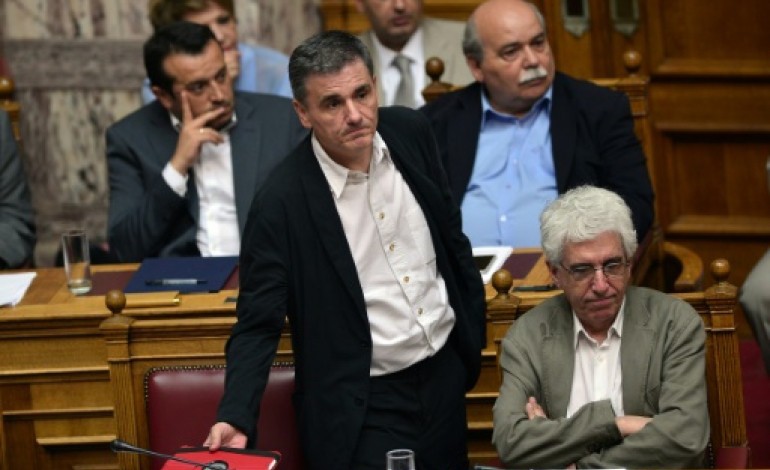Athènes (AFP). Grèce: le gouvernement demande l'aide du FMI, un geste de bonne volonté