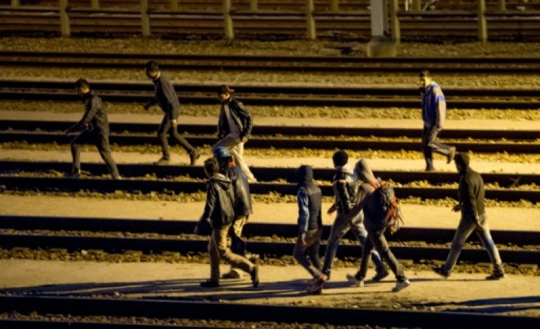 Paris (AFP). Eurotunnel dit avoir intercepté 37.000 migrants depuis le début de l'année 