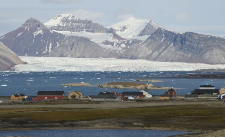 Ny-Alesund (Norvège) (AFP). Ny-Ålesund, observatoire du réchauffement vertigineux de l'Arctique 