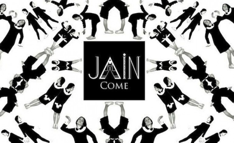 "Come" le clip très frais de la jeune Jain 