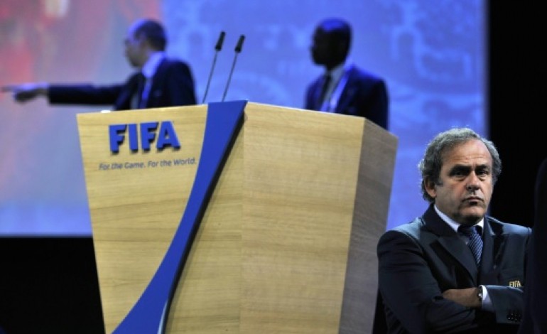 Paris (AFP). Fifa: Platini, homme providentiel ou homme du passif ?