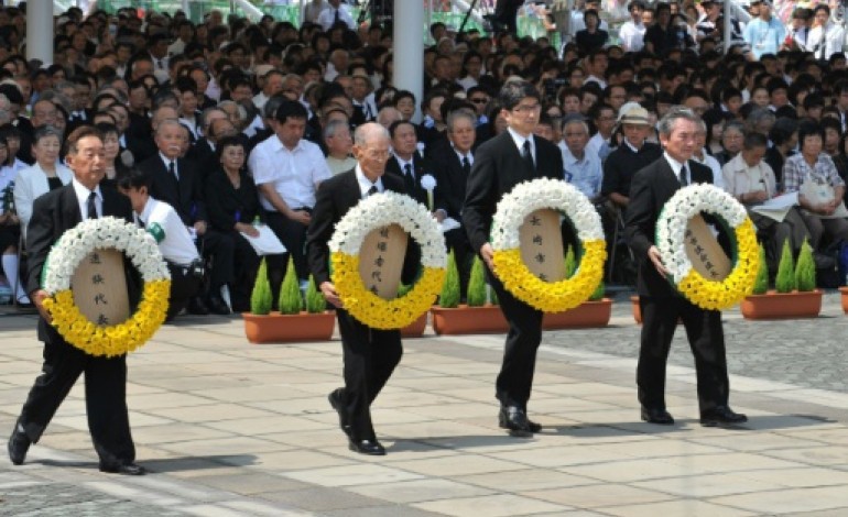 Tokyo (AFP). 70e anniversaire de Nagasaki: critiques sur les projets de défense du gouvernement
