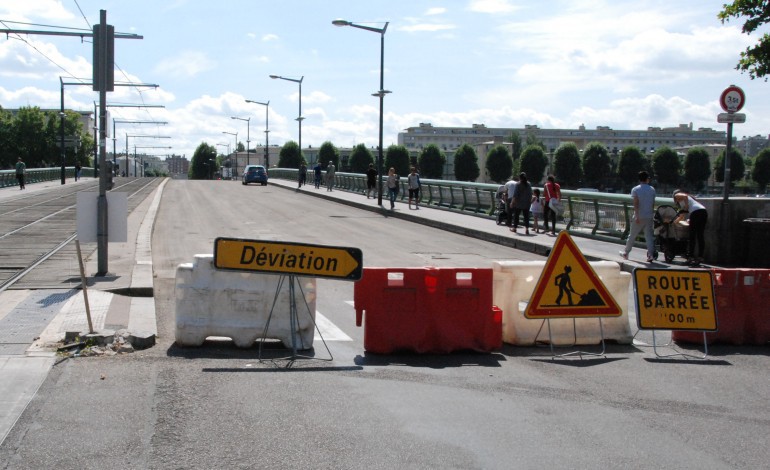 Circulation interdite toute la semaine sur le pont Jeanne d'Arc à Rouen