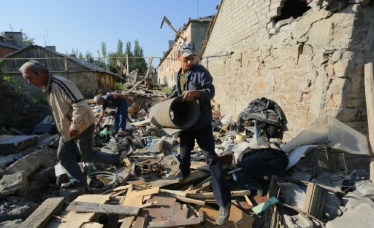 Kiev (AFP). Ukraine: l'armée menace de riposter aux tirs de Grad, trois morts dans l'Est 