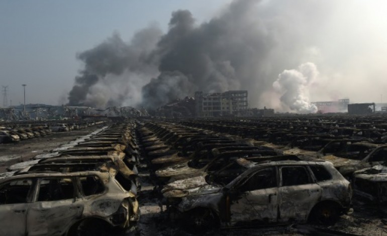 Tianjin (Chine) (AFP). Chine: au moins 17 morts suite à une gigantesque explosion à Tianjin