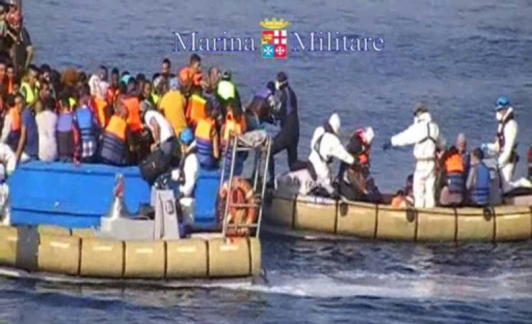 Rome (AFP). Méditerranée: 40 migrants morts asphyxiés dans la cale d'un bateau surchargé
