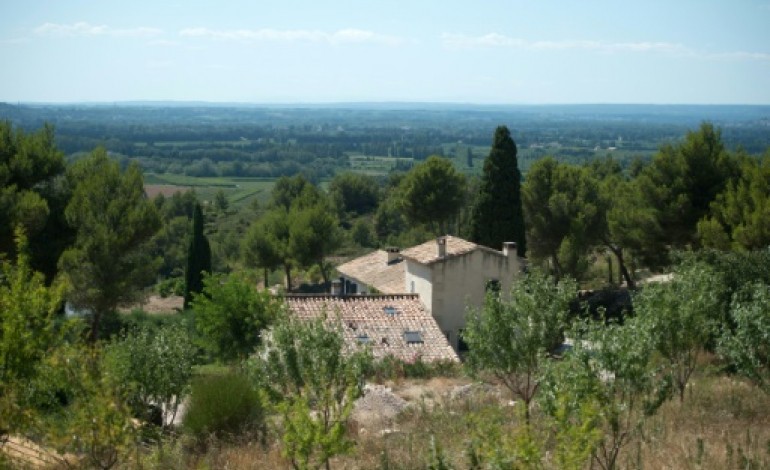 Aix-en-Provence (AFP). Tarascon: Inès de la Fressange doit démolir sa maison construite sans permis