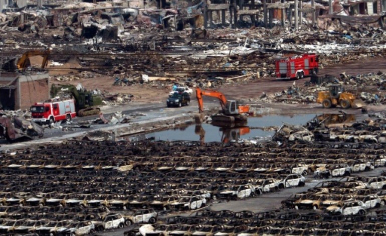 Tianjin (Chine) (AFP). A Tianjin, délicates opérations pour contenir des tonnes de cyanure, craintes de contamination