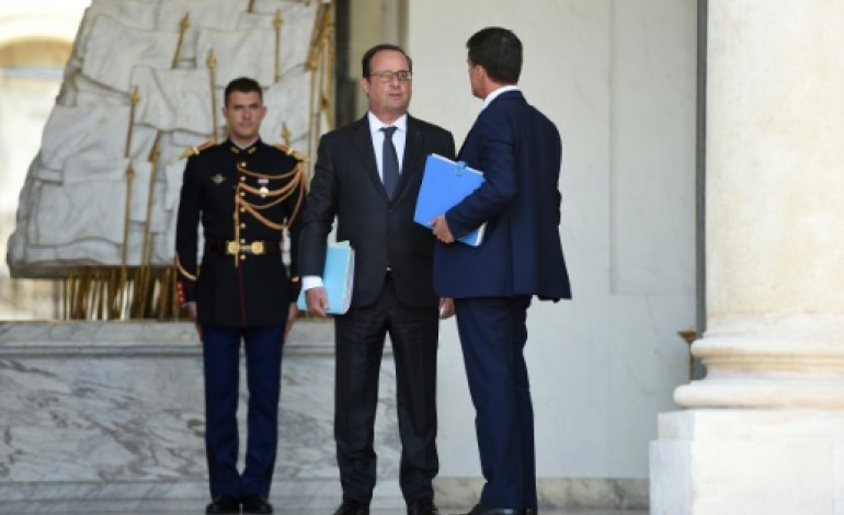 Paris (AFP). Rentrée pour l'exécutif avec quatre défis, précise François Hollande