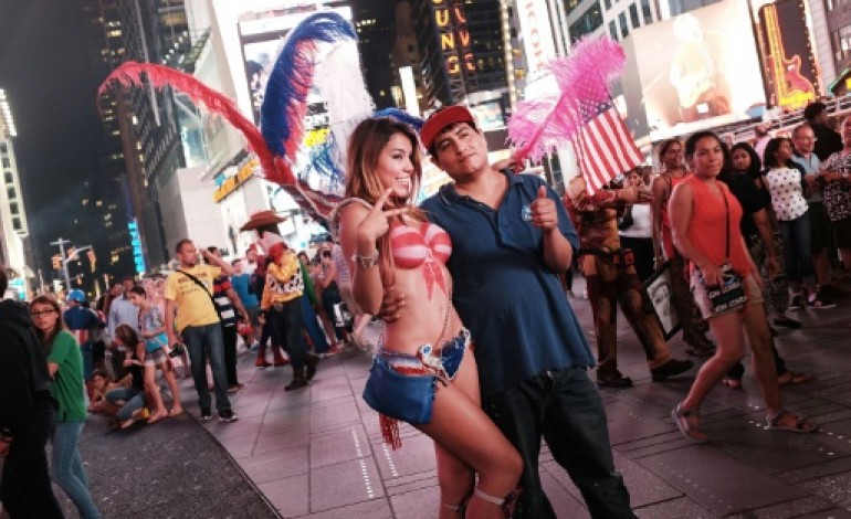New York (AFP). Etats-Unis: bataille pour les seins nus à Times Square 