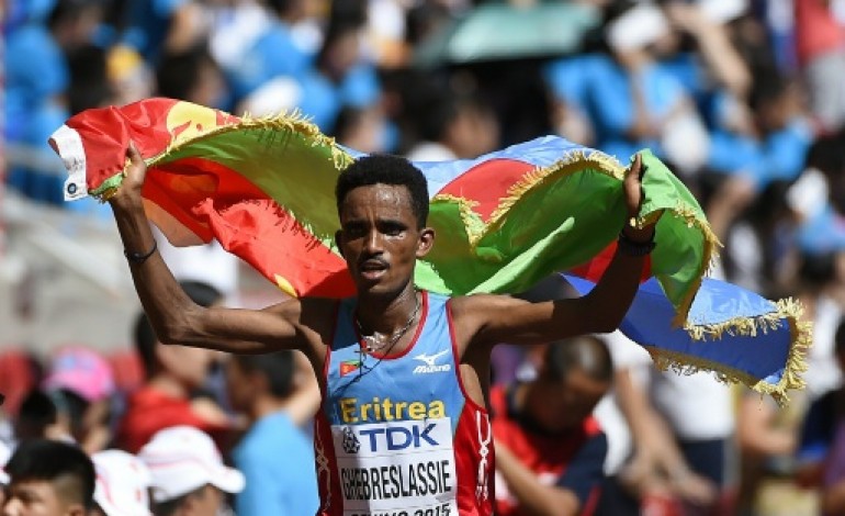 Pékin (AFP). Mondiaux d'athlétisme à Pékin: un Erythréen inattendu domine le marathon