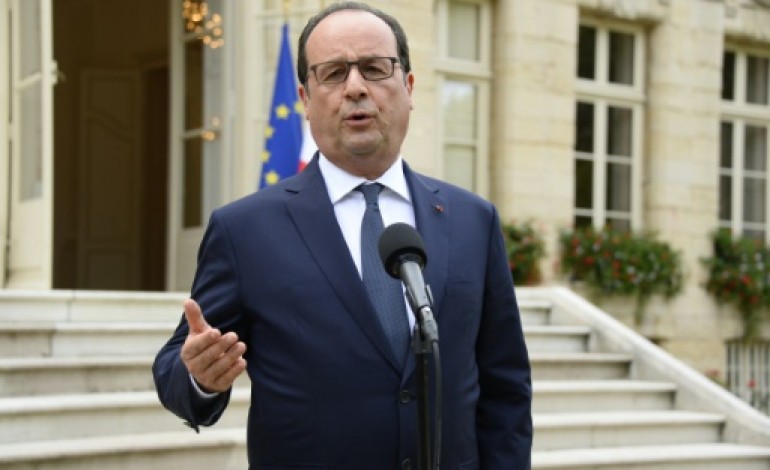 Paris (AFP). Thalys: Hollande décernera lundi la Légion d'honneur aux 3 Américains et au Britannique ayant maîtrisé El Khazzani