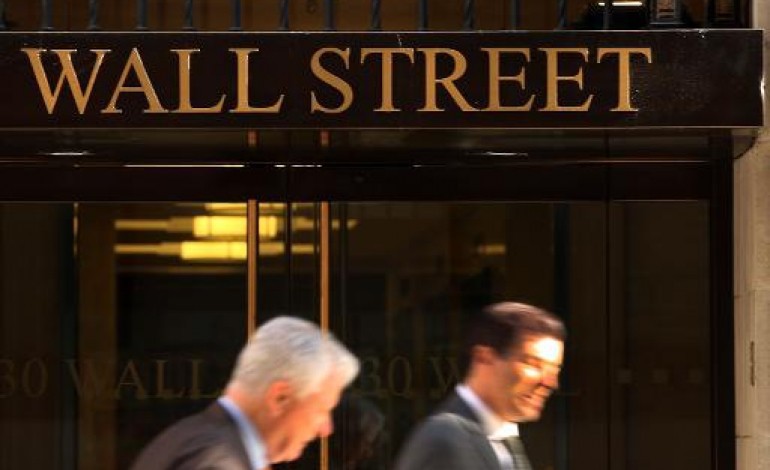 New York (AFP). Wall Street finit sur une très forte hausse