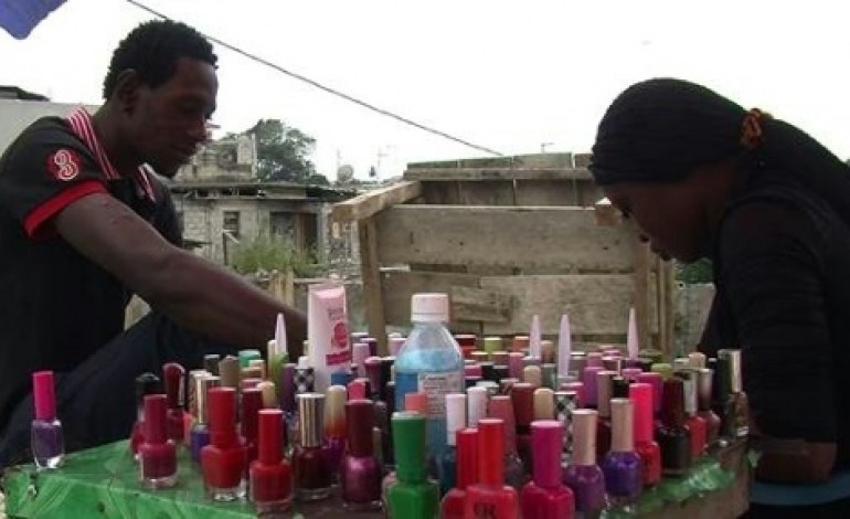 Libreville (AFP). Au Gabon, les hommes ne badinent pas avec la beauté