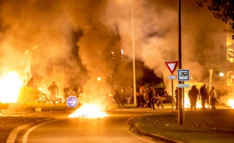 Roye (France) (AFP). Fusillade de Roye: l'A1 bloquée par des gens du voyage provoquant le chaos 