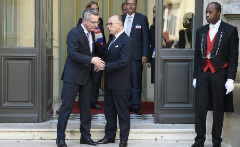 Paris (AFP). Après l'attaque du Thalys, les Européens veulent renforcer contrôles et coopération