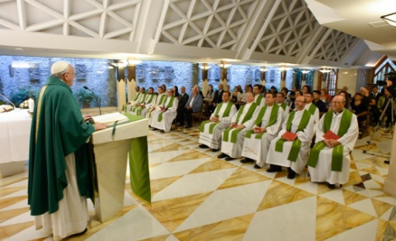Cité du Vatican (AFP). Le pape François veut que tous les prêtres puissent pardonner l'avortement
