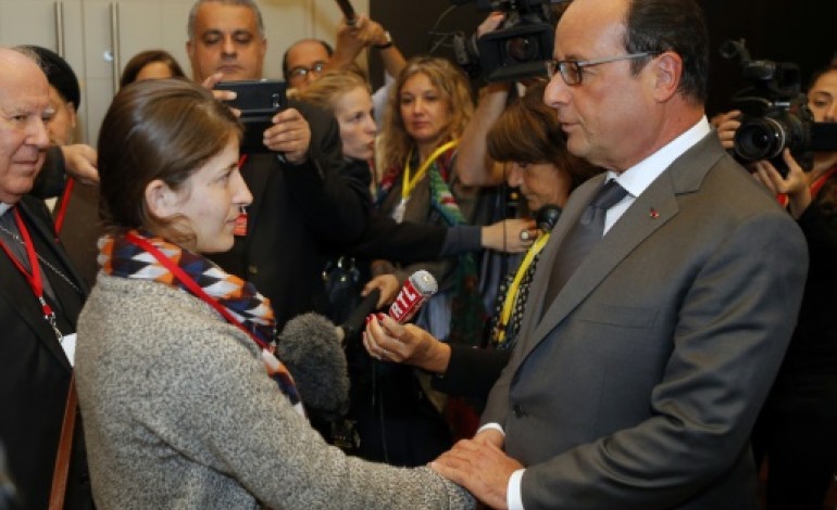 Paris (AFP). Hollande rencontre Jinan, jeune femme yazidie esclave de Daech 