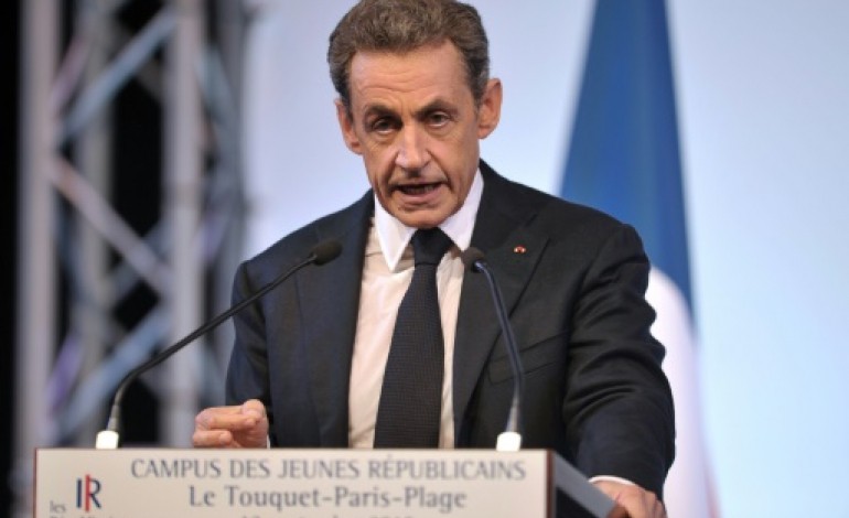 Le Touquet (France) (AFP). Juppé s'invite au campus des jeunes LR, Sarkozy riposte sur le terrain de la primaire