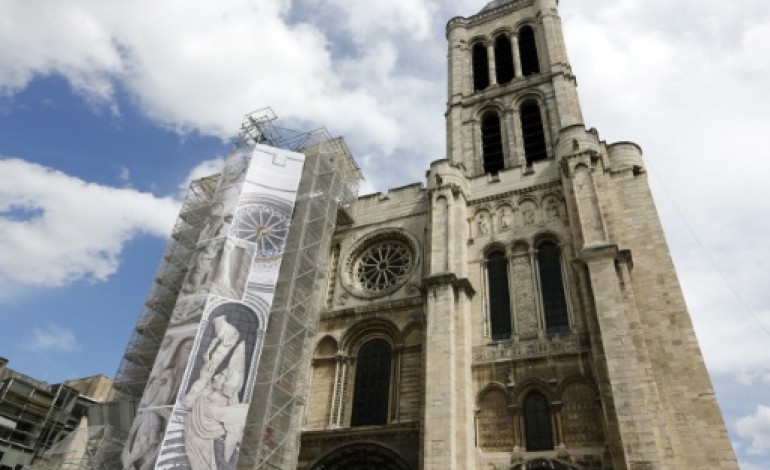 Saint-Denis (AFP). La basilique de Saint-Denis retrouve sa splendeur