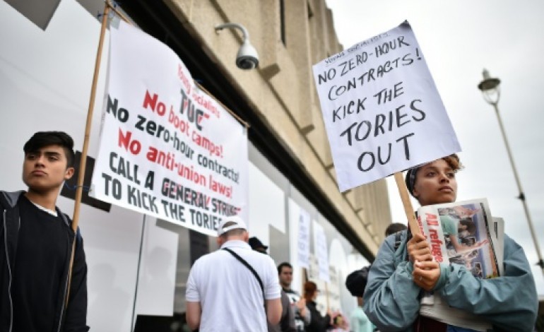 Brighton (Royaume-Uni) (AFP). Royaume Uni: la gauche militante aux anges après la victoire de Corbyn
