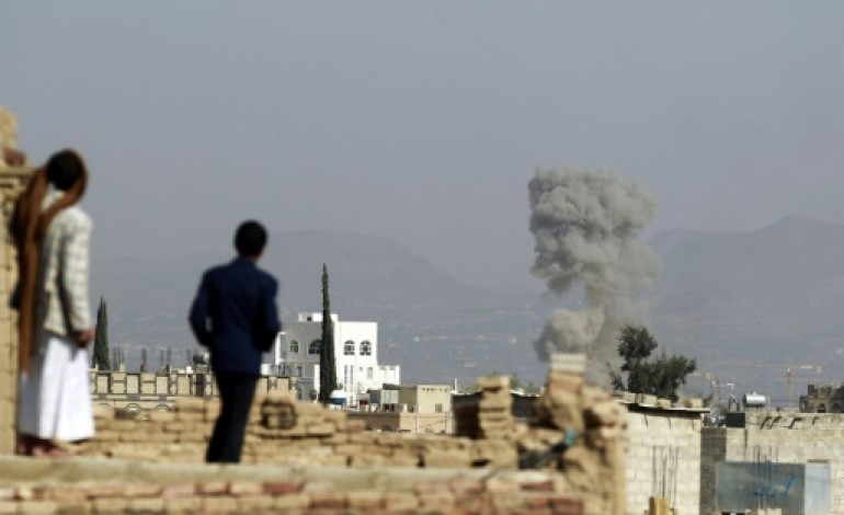 Aden (AFP). Yémen: le gouvernement revient à Aden, la guerre fait rage dans le centre