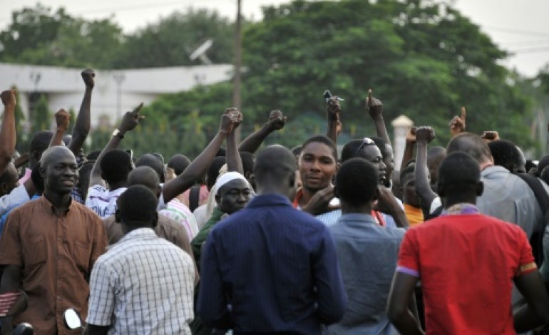 Ouagadougou (AFP). Burkina: le président et le Premier ministre en otage par la garde présidentielle