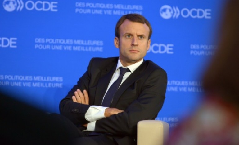 Paris (AFP). Macron: le statut de fonctionnaire n'est plus adéquat, plus justifiable 