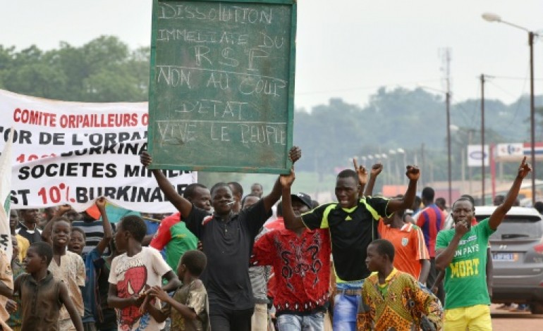 Dakar (AFP). Burkina : la présidence sénégalaise propose un retour du président Kafando