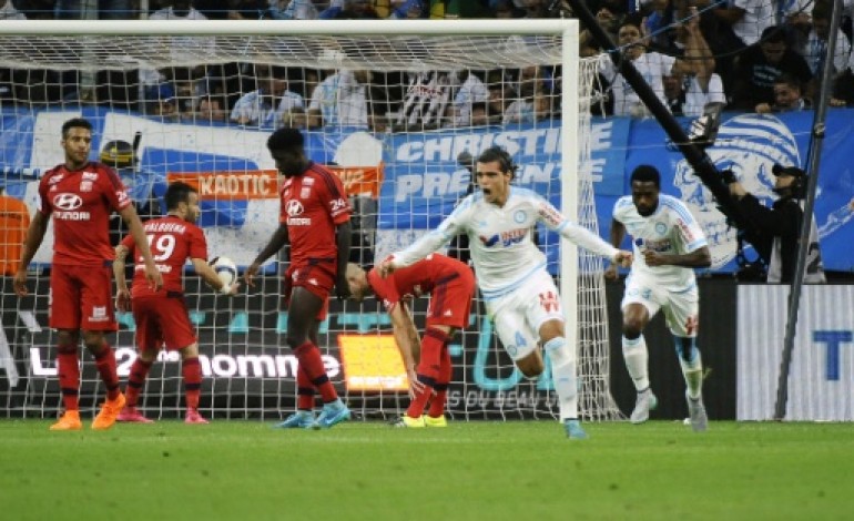 Paris (AFP). Ligue 1: Marseille-Lyon chaud show, Saint-Etienne 3e